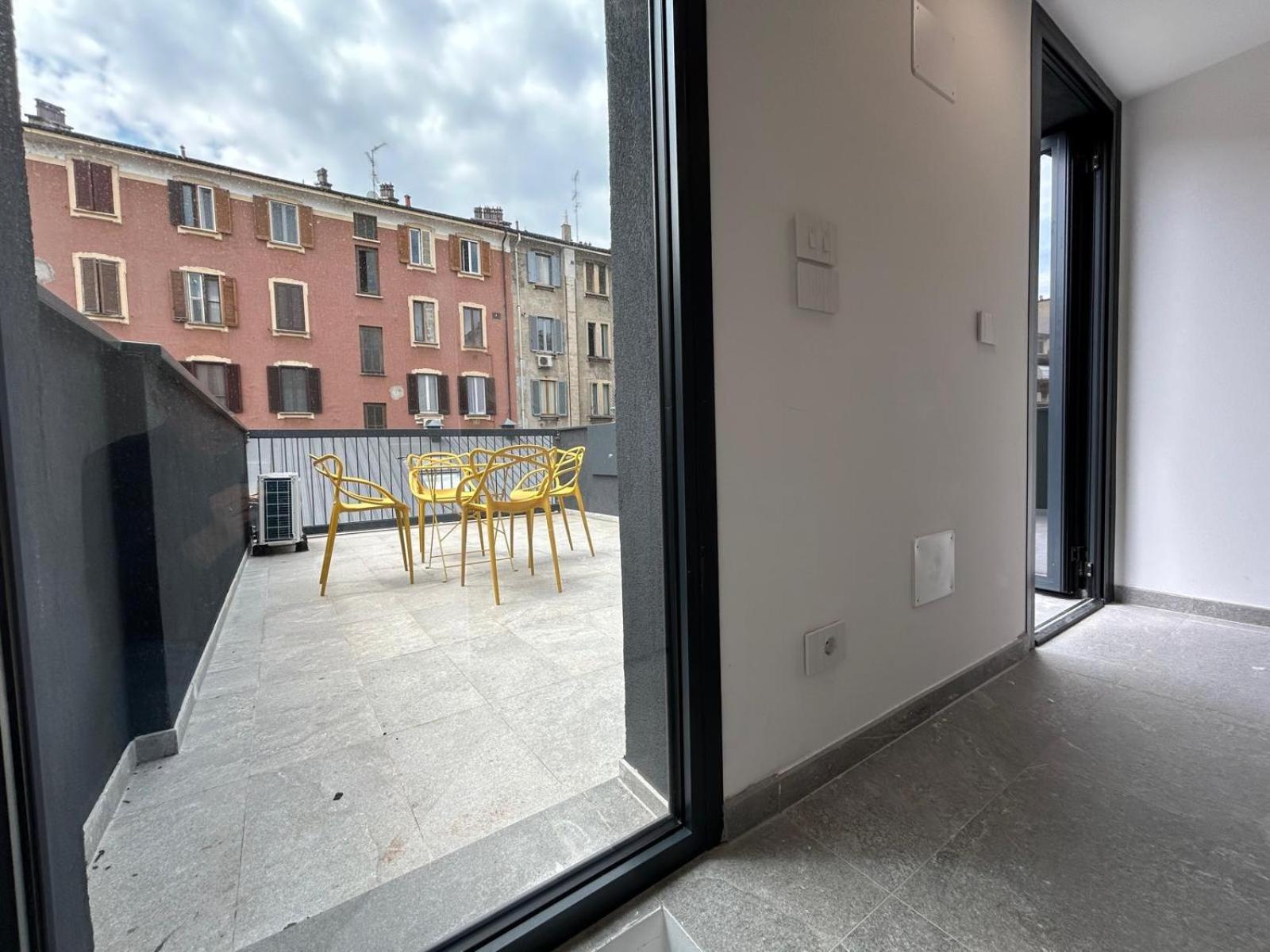 Kibilu Luxury Apt With Terrace, Isola District And Near Garibaldi Station Мілан Екстер'єр фото